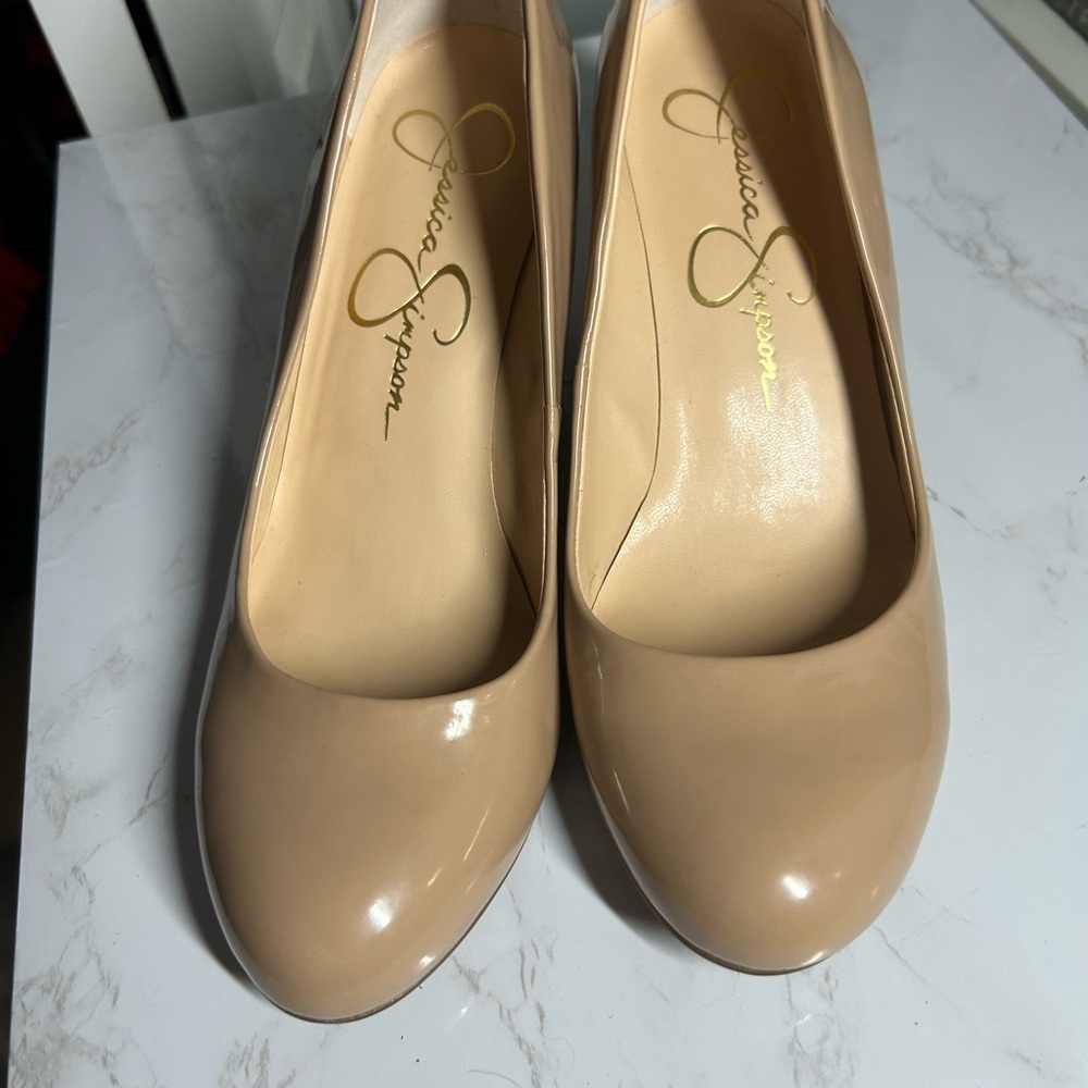 Jessica Simpson Women's Nude Pumps